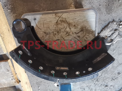 Колодка тормозная передняя – арт. 5801520852